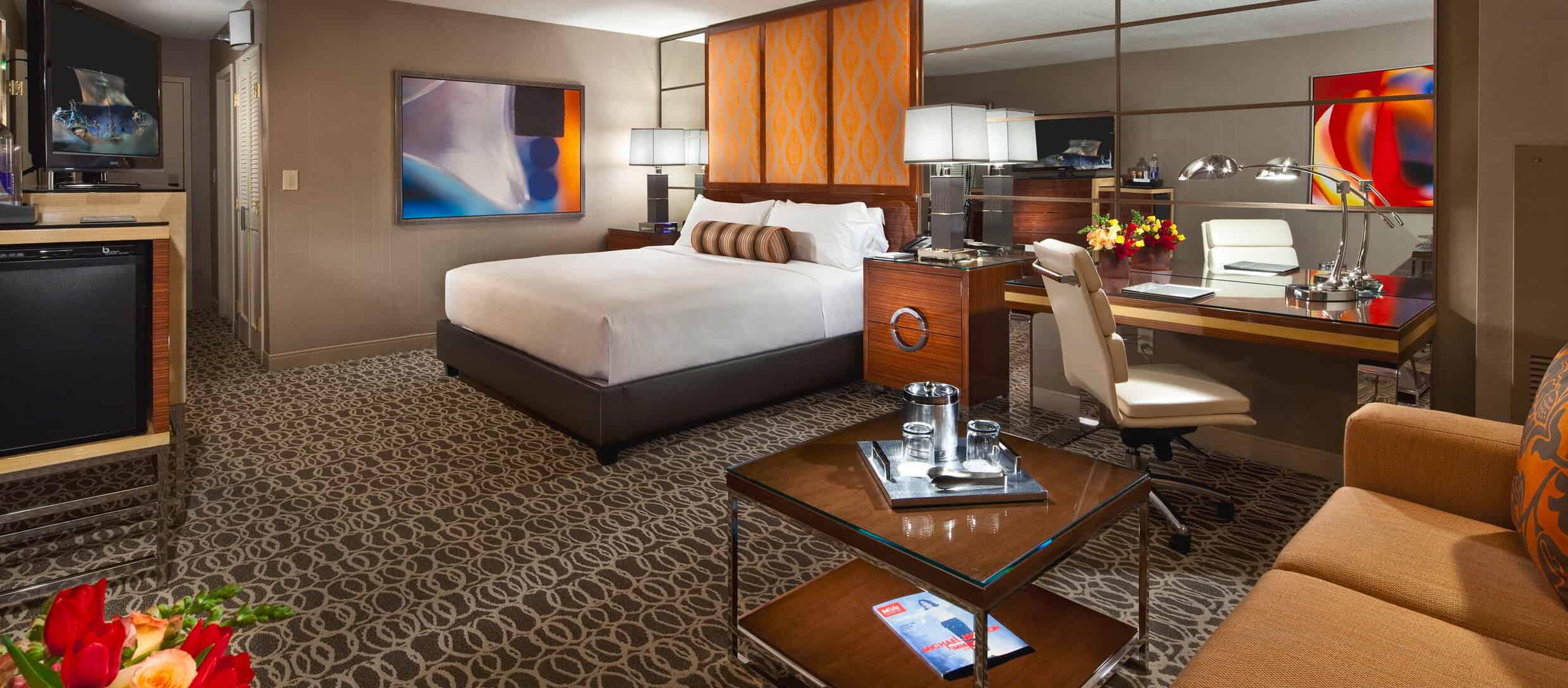MGM Grand Las Vegas bedroom